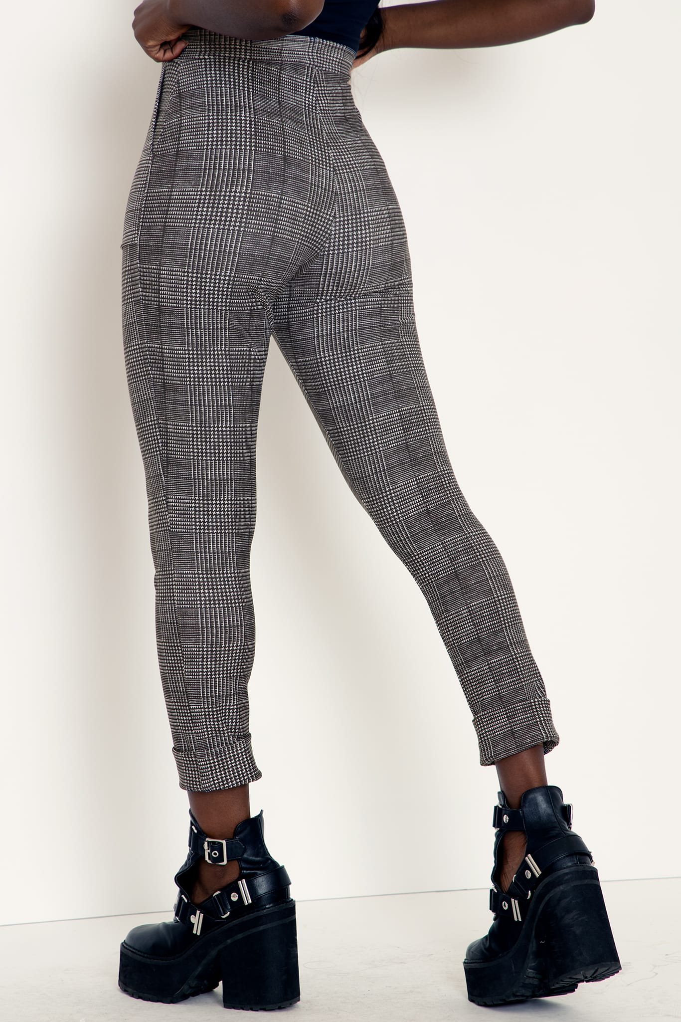 Tweed Mono Cuffed Pants - Image 4